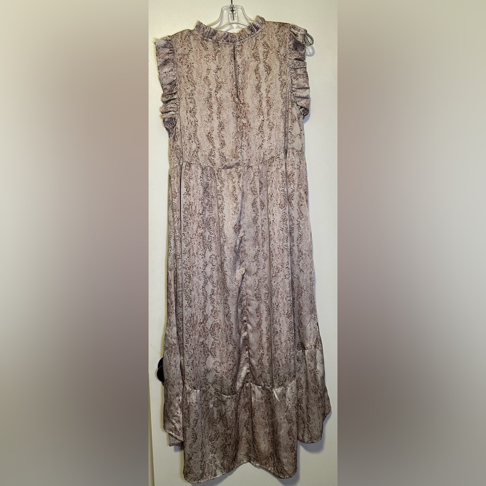 NWT Karlie python ruffle hi lo dress blush size L - Picture 5 of 9